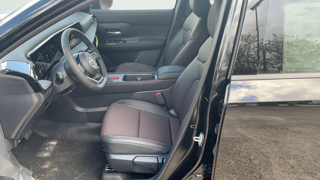 new 2025 Nissan Kicks car, priced at $26,501