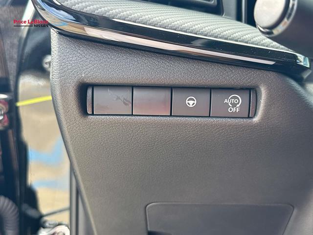 new 2025 Nissan Kicks car, priced at $27,532
