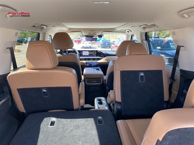 used 2025 INFINITI QX80 car, priced at $77,099