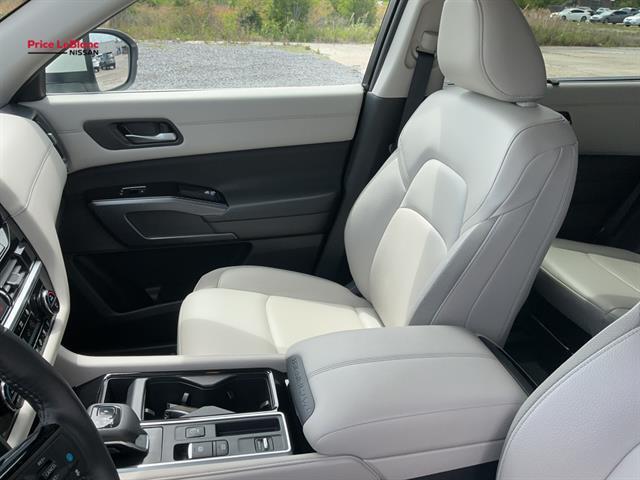 used 2024 Nissan Pathfinder car, priced at $35,064