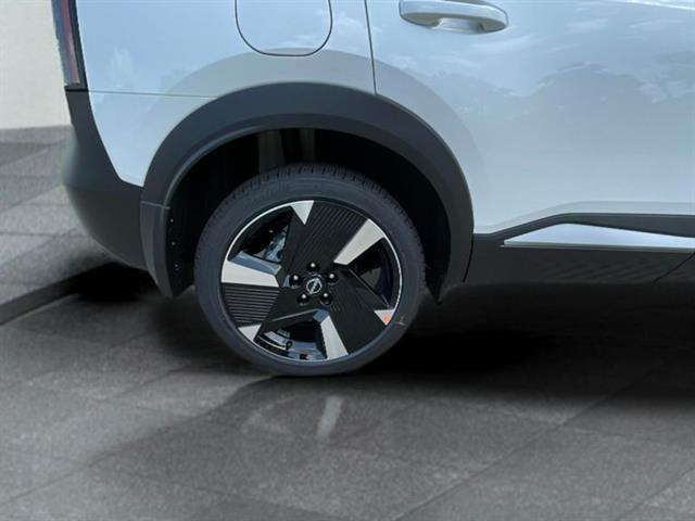 new 2025 Nissan Kicks car, priced at $26,497