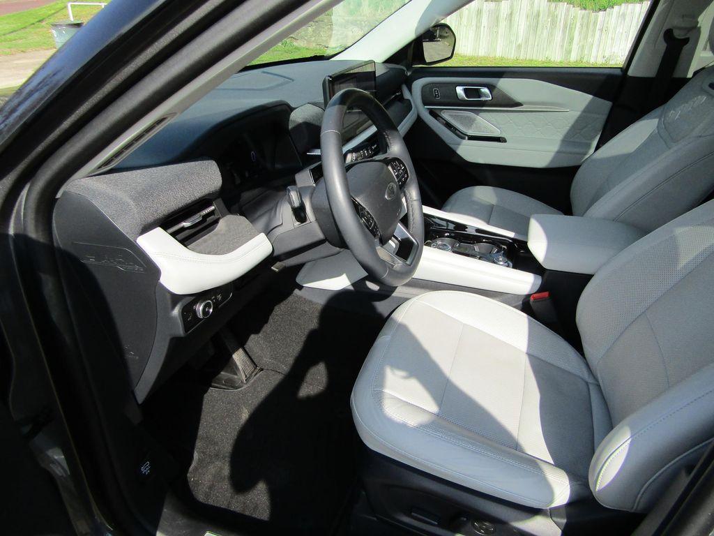 used 2025 Ford Explorer car, priced at $49,950