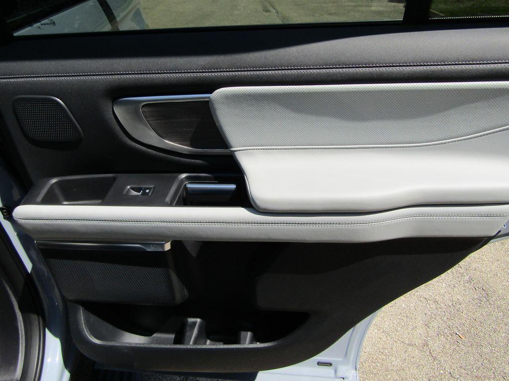 used 2025 Ford Expedition car, priced at $73,850