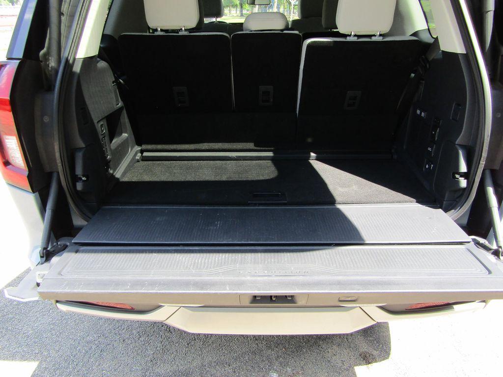 used 2025 Ford Expedition car, priced at $73,850