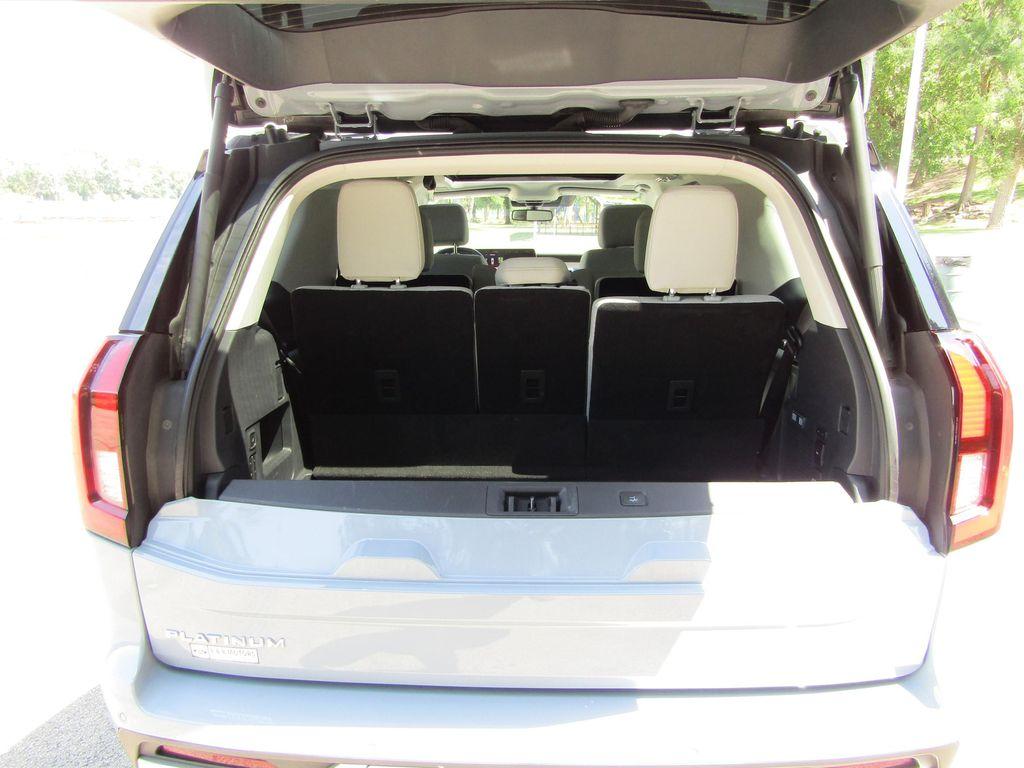 used 2025 Ford Expedition car, priced at $73,850