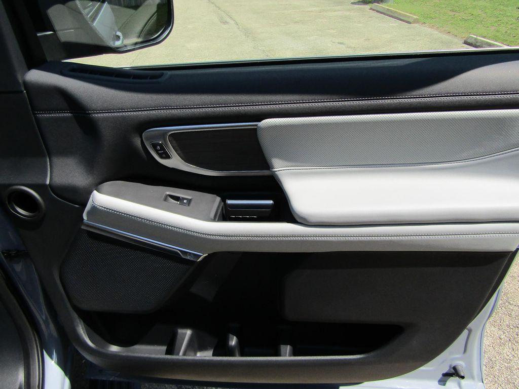 used 2025 Ford Expedition car, priced at $73,850