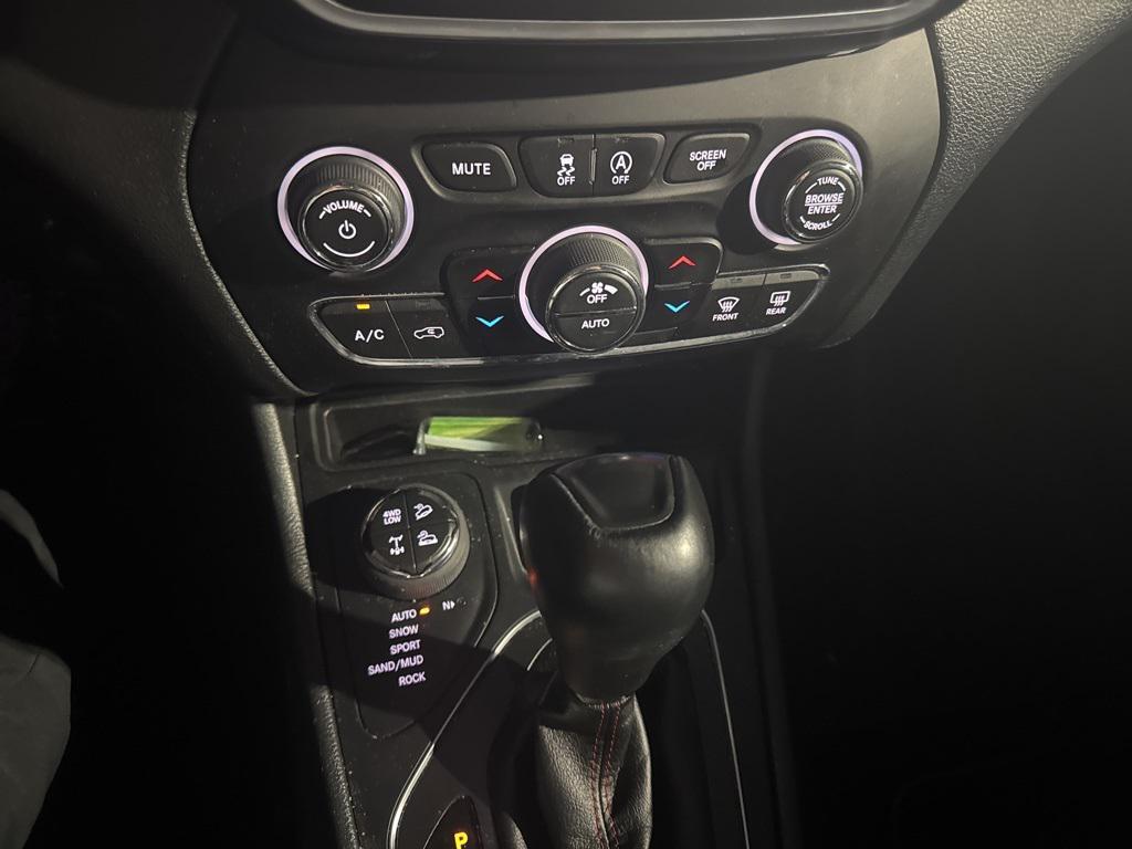 used 2022 Jeep Cherokee car, priced at $22,040