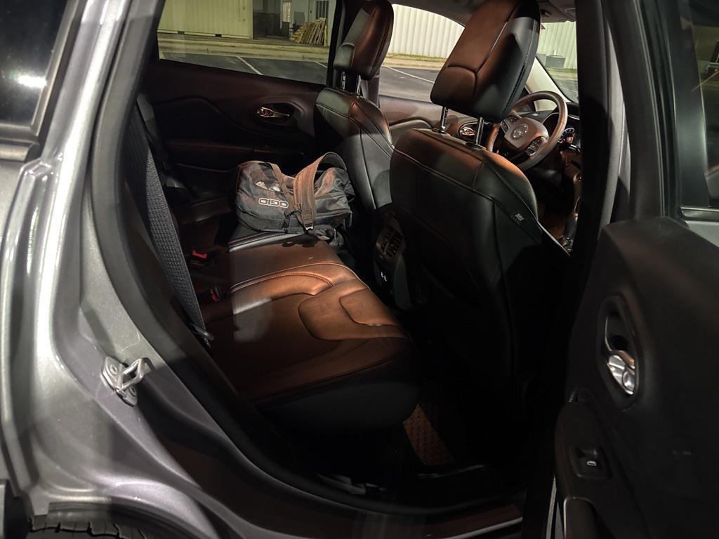 used 2022 Jeep Cherokee car, priced at $22,040