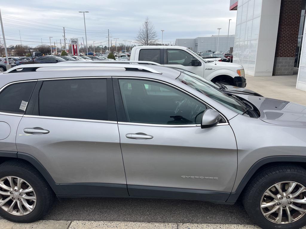 used 2019 Jeep Cherokee car, priced at $11,899