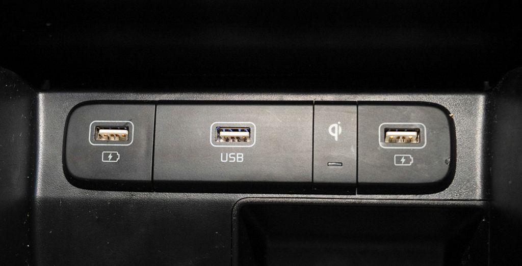 used 2021 Kia Sorento car, priced at $24,082