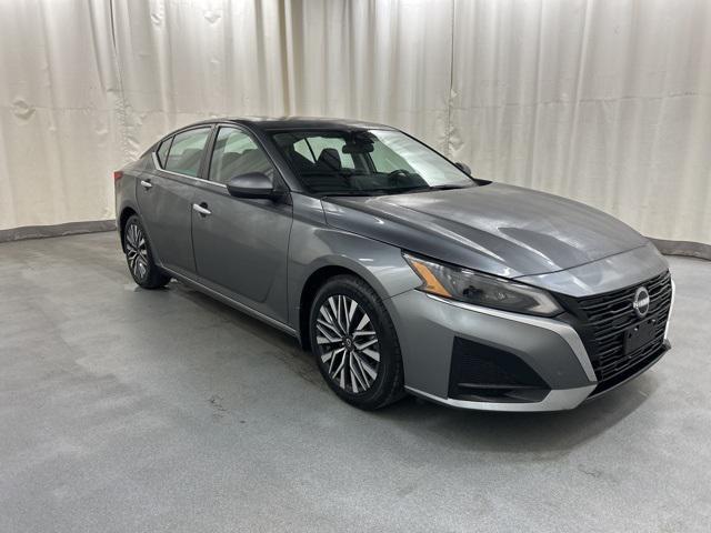used 2023 Nissan Altima car, priced at $17,994