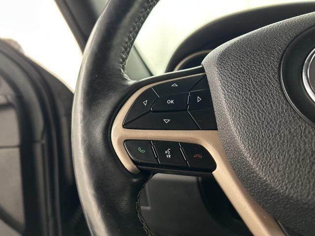 used 2017 Jeep Grand Cherokee car, priced at $14,307