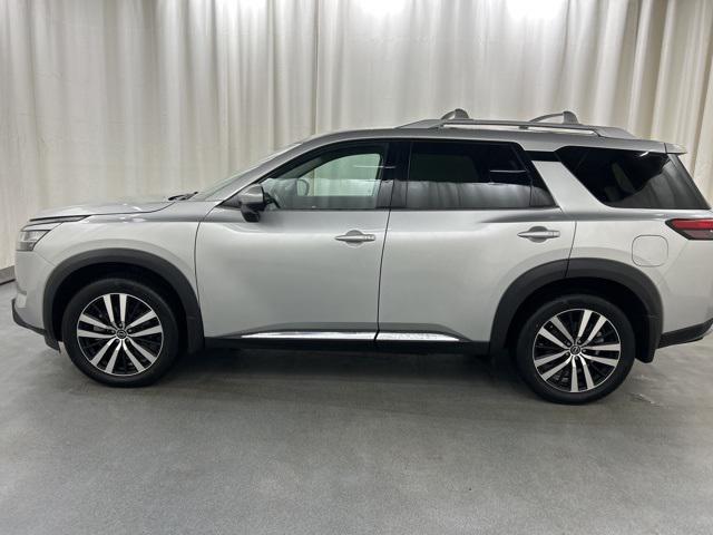 used 2024 Nissan Pathfinder car, priced at $33,333
