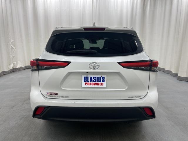 used 2023 Toyota Highlander car, priced at $32,444