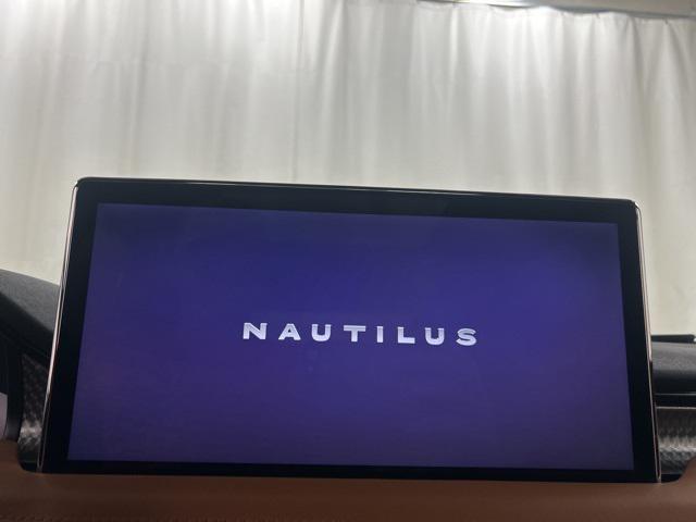 used 2022 Lincoln Nautilus car, priced at $32,994