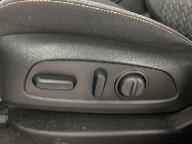 used 2023 Chevrolet Equinox car, priced at $17,994