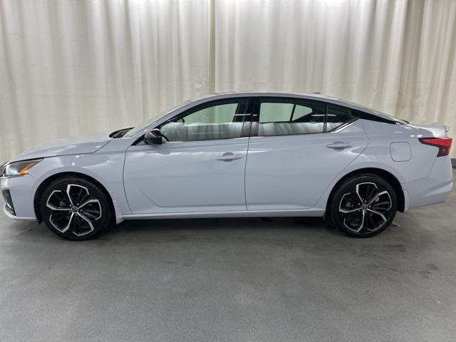 used 2023 Nissan Altima car, priced at $22,350