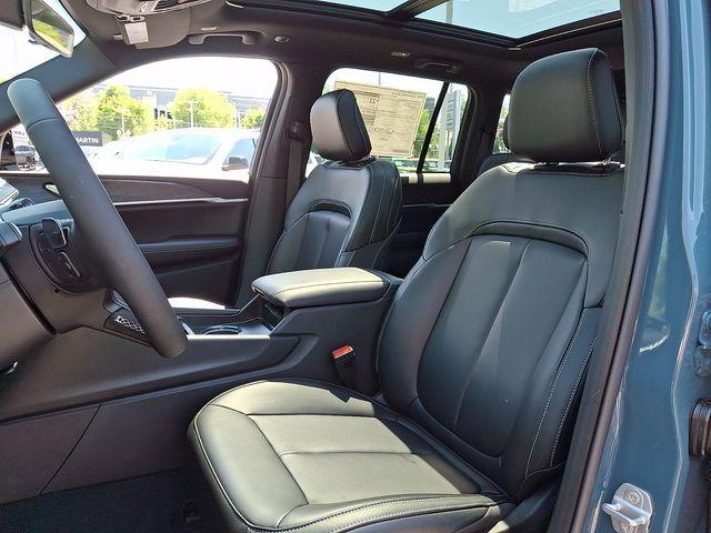 new 2026 Jeep Grand Cherokee car, priced at $47,230