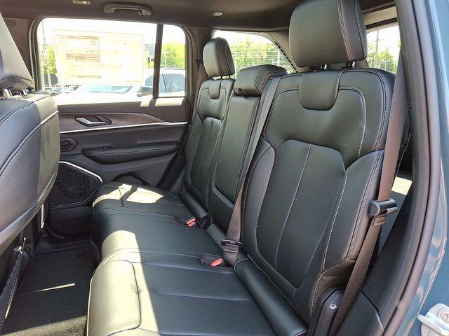 new 2026 Jeep Grand Cherokee car, priced at $47,230