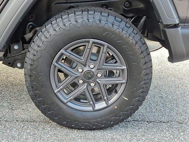 new 2026 Jeep Wrangler car, priced at $48,679