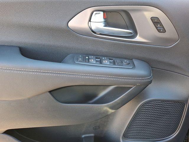 new 2026 Chrysler Pacifica car, priced at $42,281