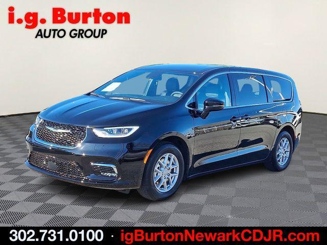 new 2026 Chrysler Pacifica car, priced at $42,281