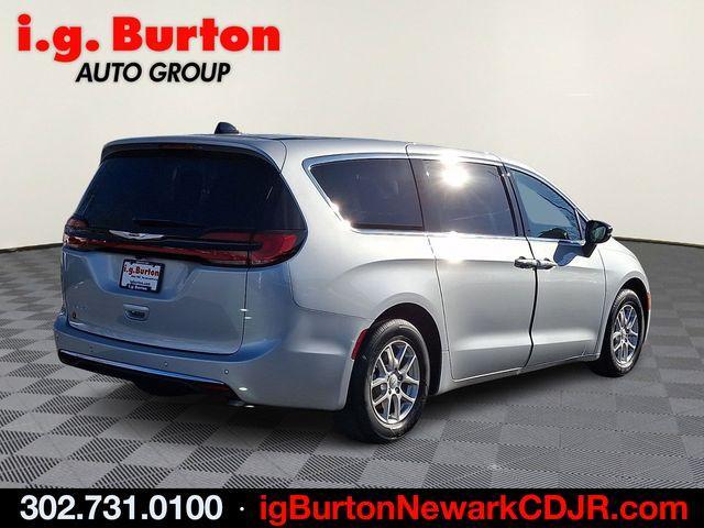 new 2026 Chrysler Pacifica car, priced at $42,727