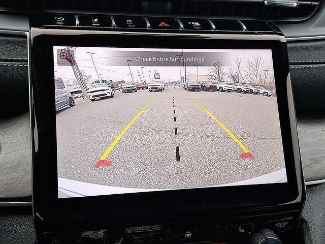 new 2025 Jeep Grand Cherokee car, priced at $45,955