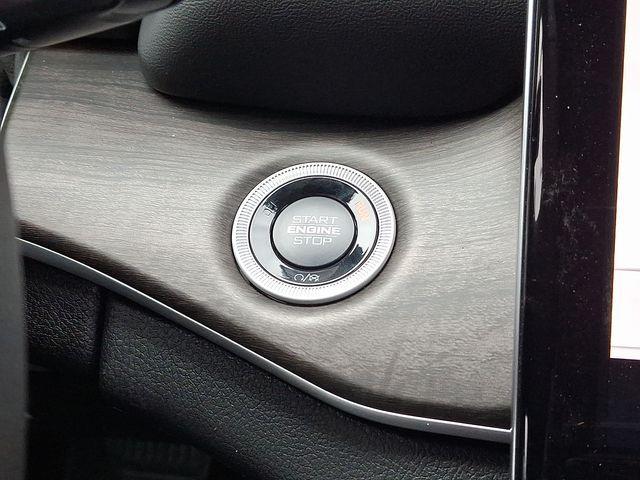 new 2025 Jeep Grand Cherokee car, priced at $45,955