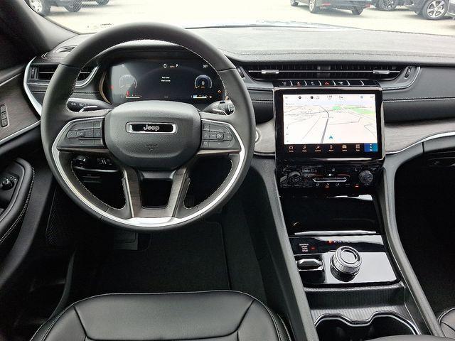 new 2025 Jeep Grand Cherokee car, priced at $45,955