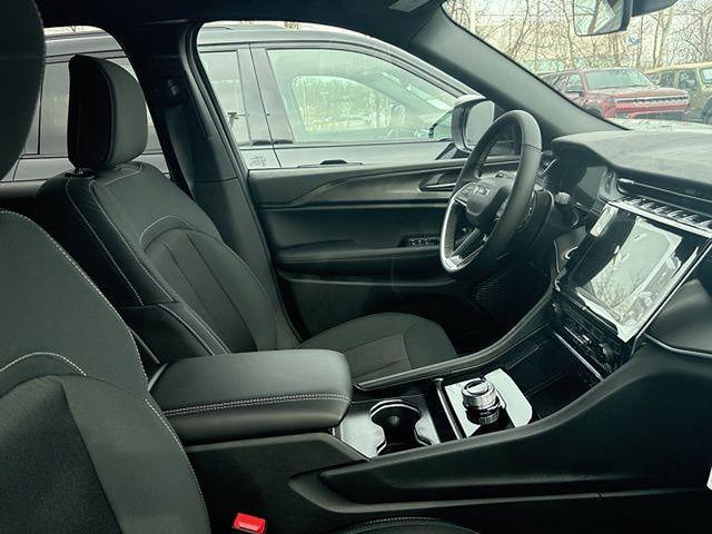 new 2026 Jeep Grand Cherokee car, priced at $46,425