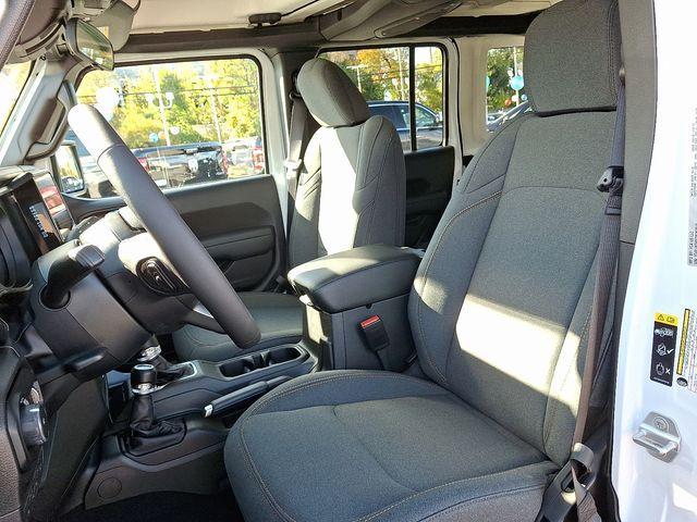 new 2026 Jeep Wrangler car, priced at $48,117