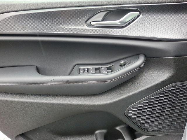 new 2025 Jeep Grand Cherokee car, priced at $42,804