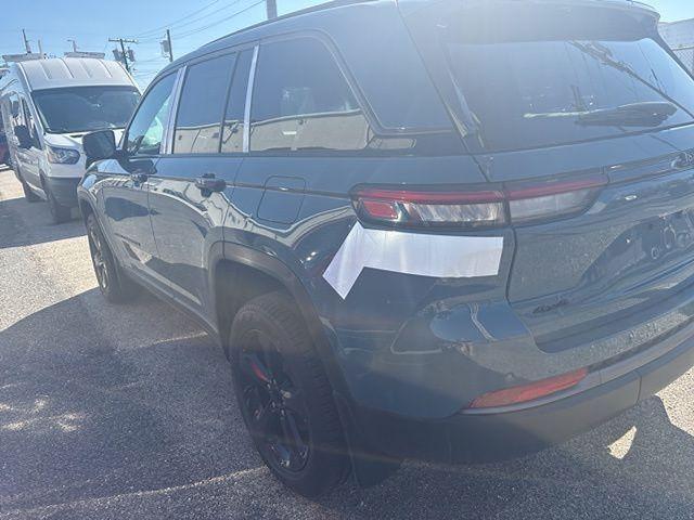new 2026 Jeep Grand Cherokee car, priced at $50,510