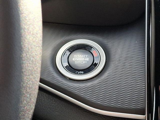 new 2025 Jeep Grand Cherokee car, priced at $41,090