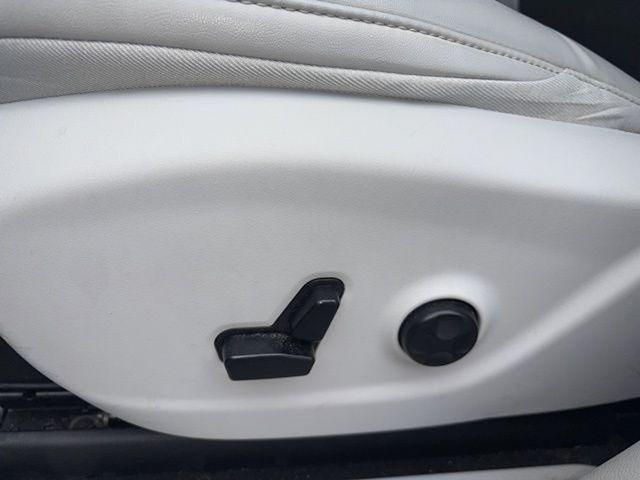 used 2020 Jeep Cherokee car, priced at $18,987