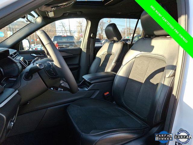 used 2025 Jeep Grand Cherokee L car, priced at $39,441