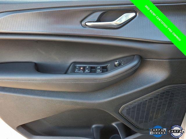 used 2025 Jeep Grand Cherokee L car, priced at $39,441