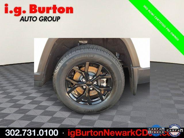 used 2025 Jeep Grand Cherokee L car, priced at $39,441