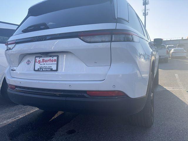 used 2023 Jeep Grand Cherokee car