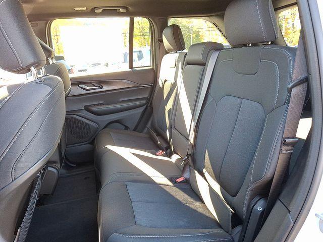 new 2025 Jeep Grand Cherokee car, priced at $38,502