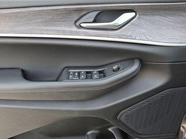 new 2026 Jeep Grand Cherokee car, priced at $48,025