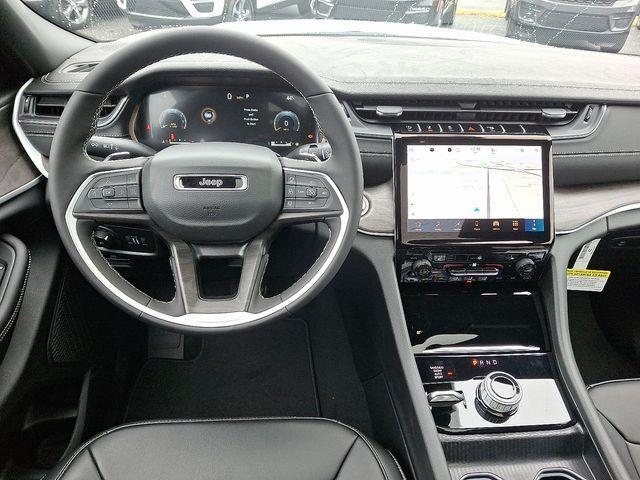 new 2025 Jeep Grand Cherokee car, priced at $47,485