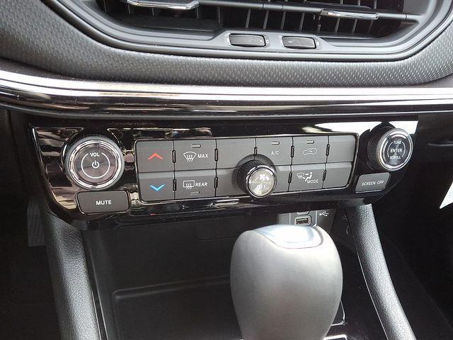 new 2026 Jeep Compass car, priced at $31,825