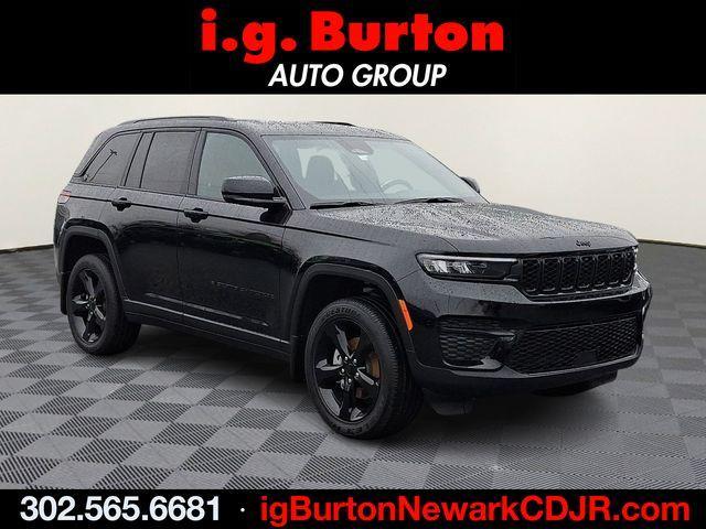 new 2025 Jeep Grand Cherokee car, priced at $48,553
