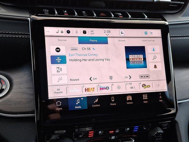 new 2025 Jeep Grand Cherokee car, priced at $50,654