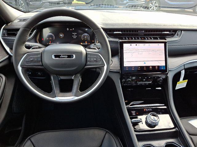 new 2025 Jeep Grand Cherokee car, priced at $50,654