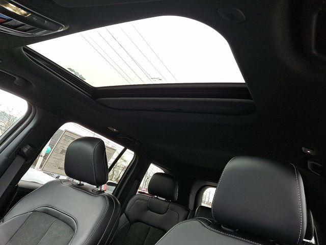 new 2025 Jeep Grand Cherokee car, priced at $43,928