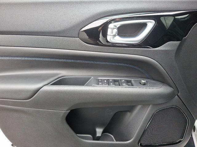 new 2026 Jeep Compass car, priced at $29,277