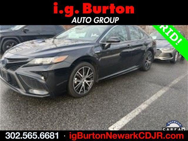 used 2021 Toyota Camry Hybrid car, priced at $19,901